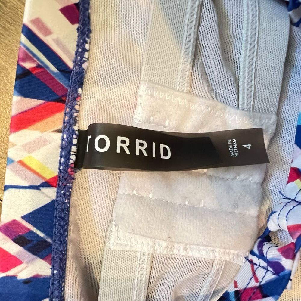 Torrid Tankini Swim Top Geo Print Peplum Push-up Pink and Blue Multicolor Size 4 - Picture 4 of 7